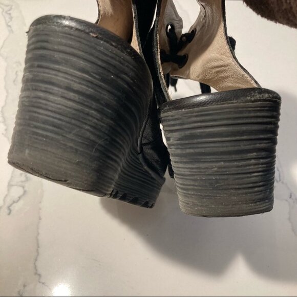 FLY LONDON Sz 40 Yaffa Lace Up Wedge Sandals - Picture 7 of 10